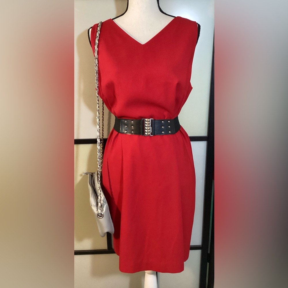 Amanda Smith fitted dress with lining. waist 38”. Size 6